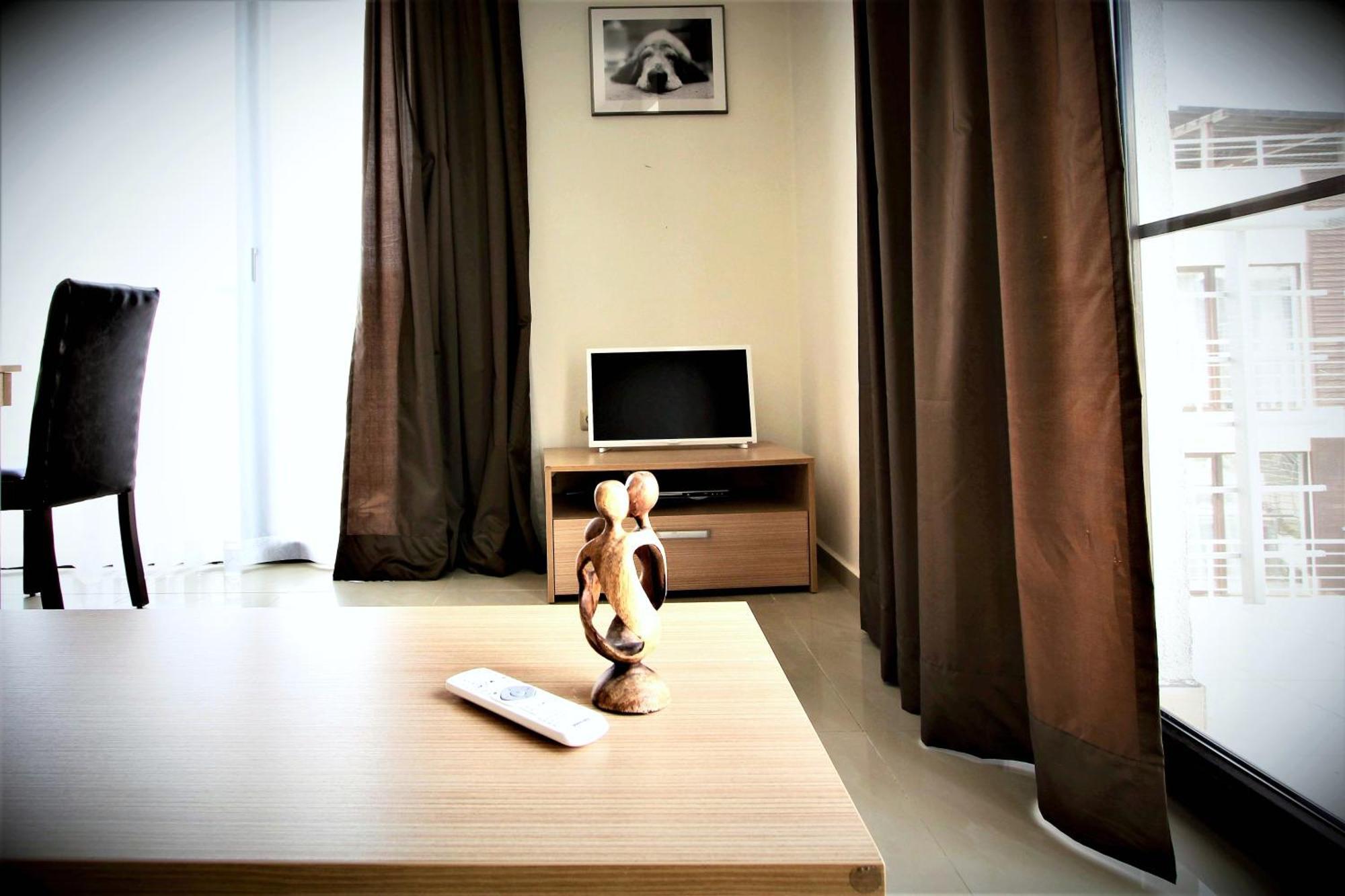 New Line Village Apartments Pantai Sunny Luaran gambar