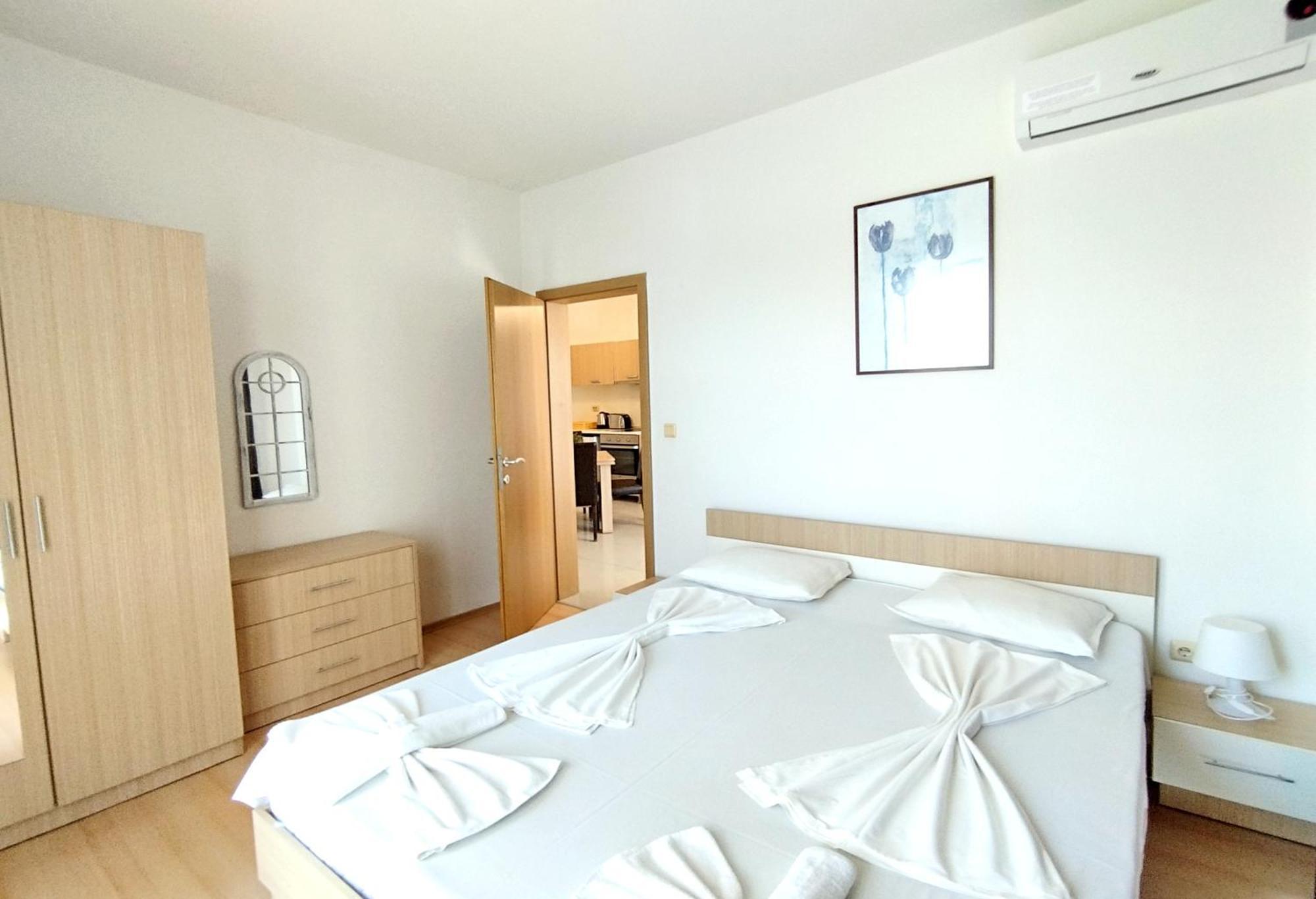 New Line Village Apartments Pantai Sunny Luaran gambar